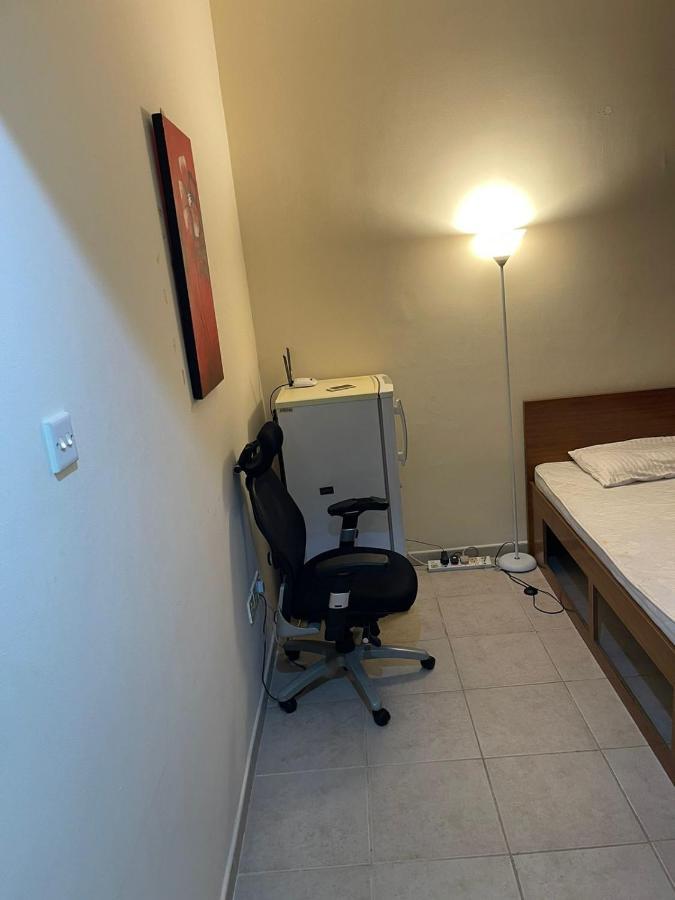 Kaya Hostel Dubai Esterno foto