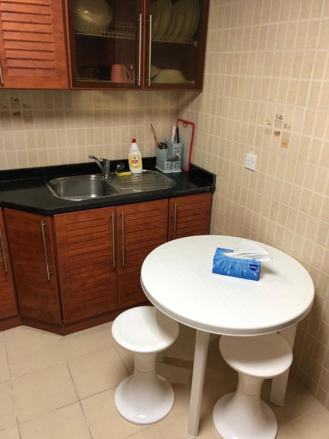 Kaya Hostel Dubai Esterno foto
