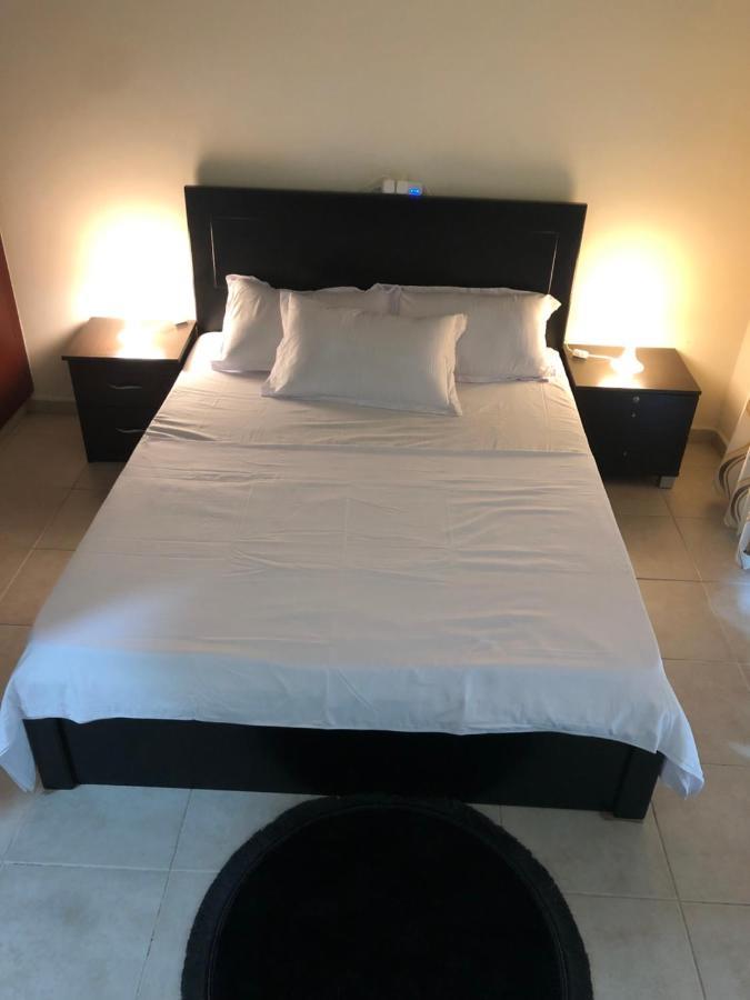 Kaya Hostel Dubai Esterno foto
