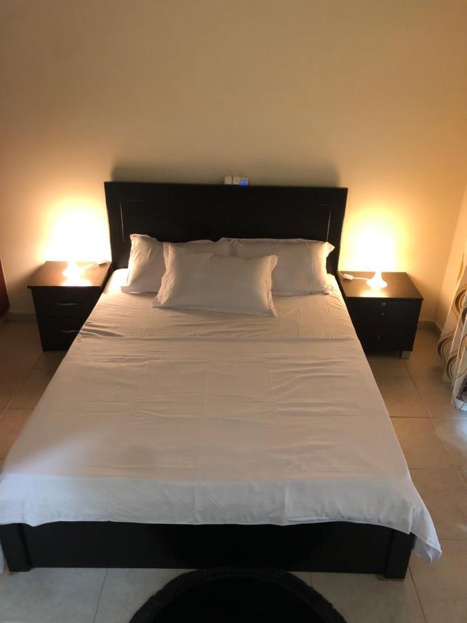 Kaya Hostel Dubai Esterno foto