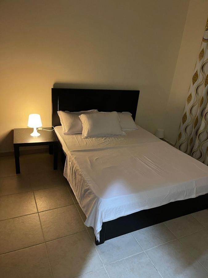Kaya Hostel Dubai Esterno foto