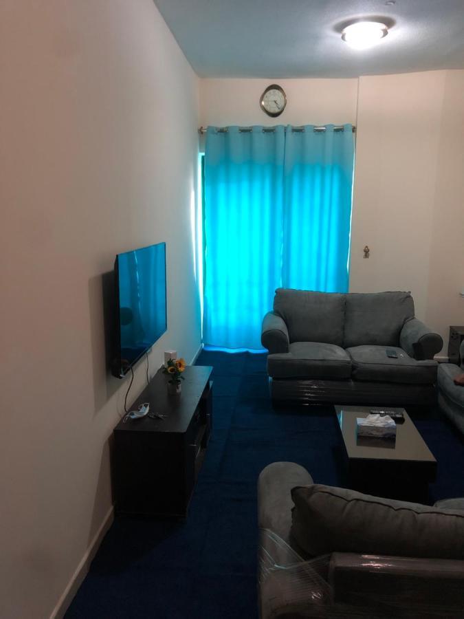 Kaya Hostel Dubai Esterno foto