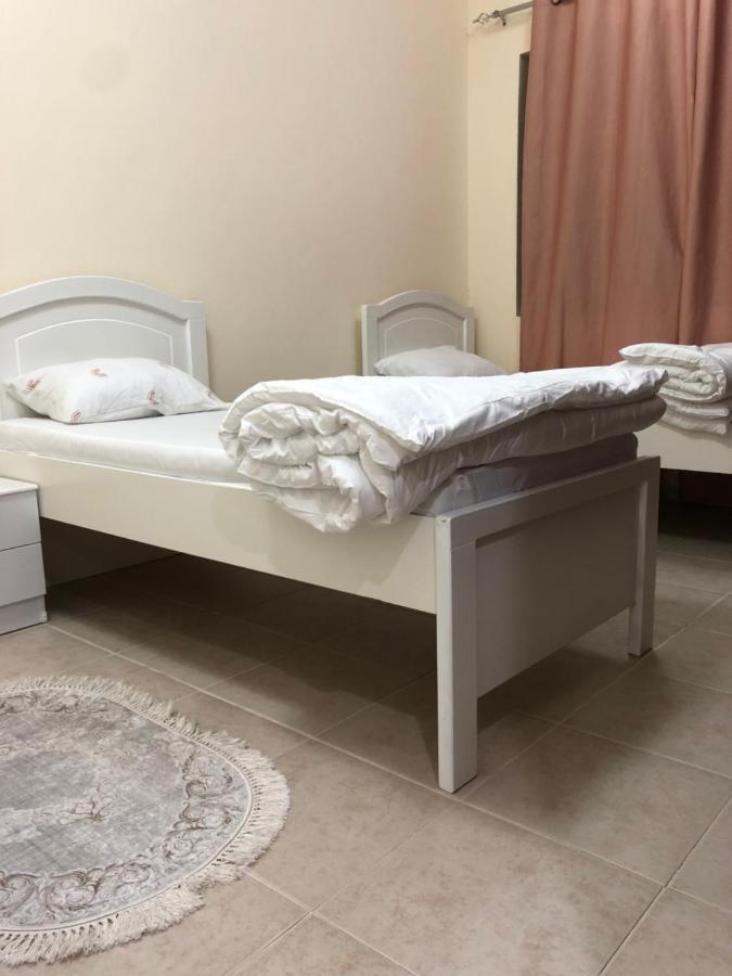 Kaya Hostel Dubai Esterno foto