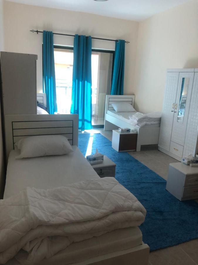 Kaya Hostel Dubai Esterno foto