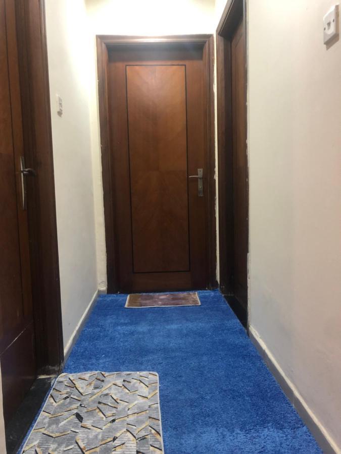 Kaya Hostel Dubai Esterno foto
